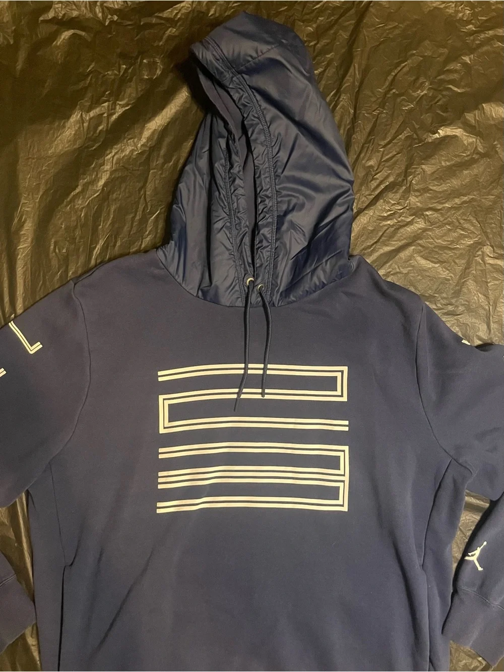 Jordan 23 Navy Blue Pullover Hoodie Men’s XL Basketball Graphic Sleeve Logo